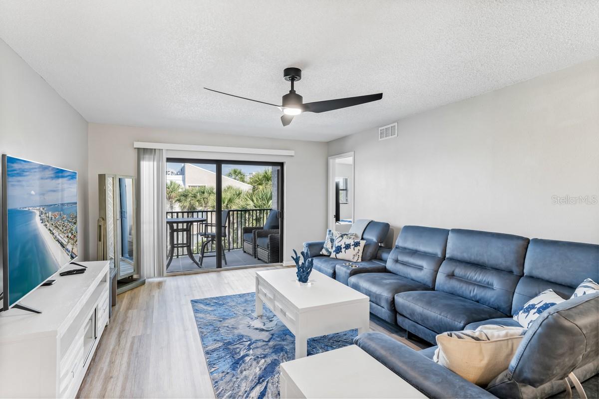Image 6 of 44 For 3210 Gulf Boulevard 307