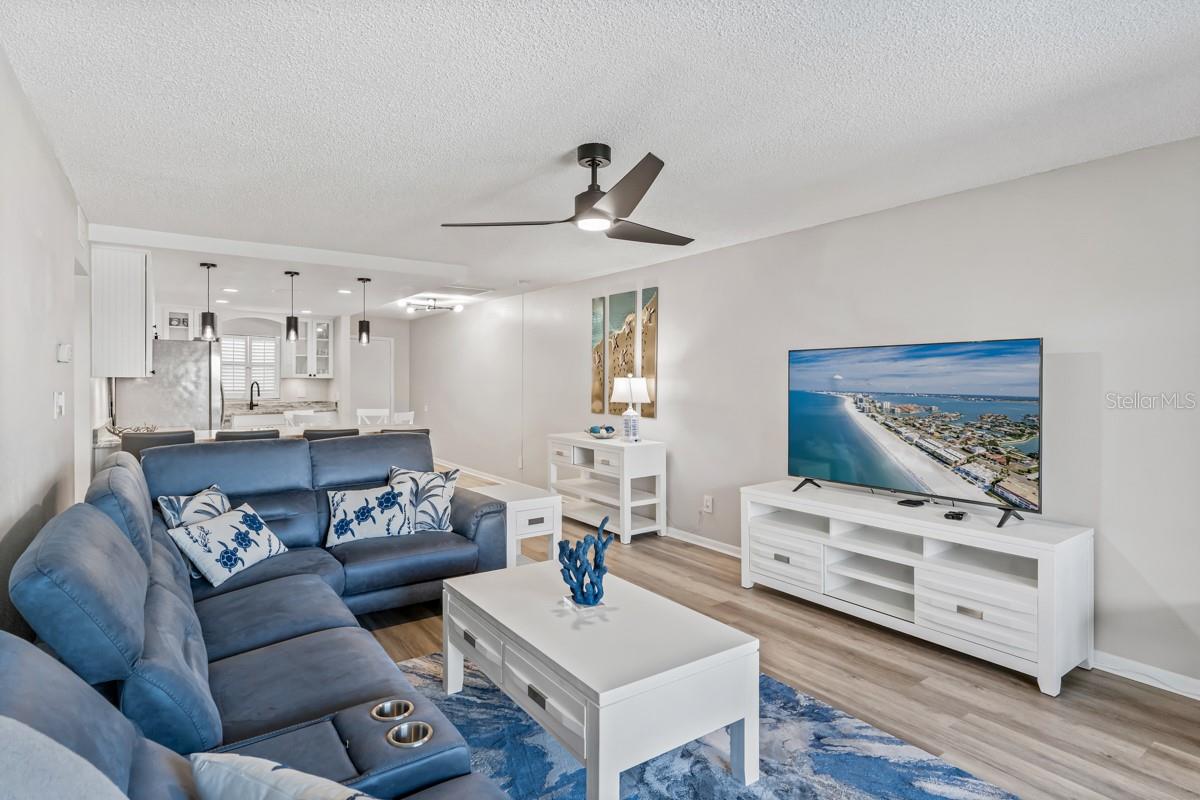 Image 9 of 44 For 3210 Gulf Boulevard 307