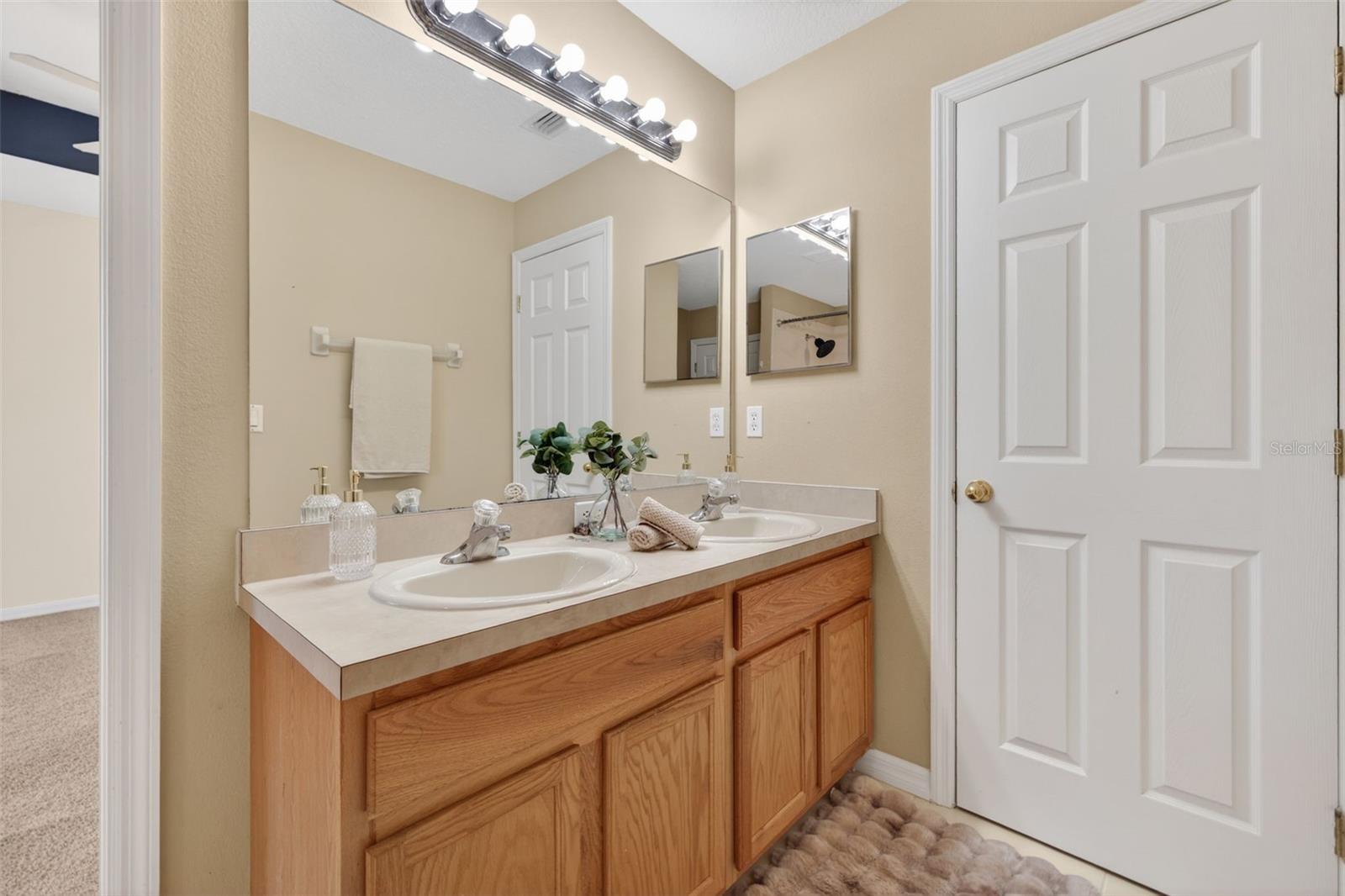 Image 23 of 28 For 12740 Country Brook Lane