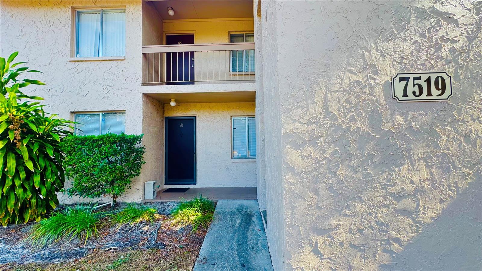 Image 2 of 8 For 7519 Pitch Pine Circle 171