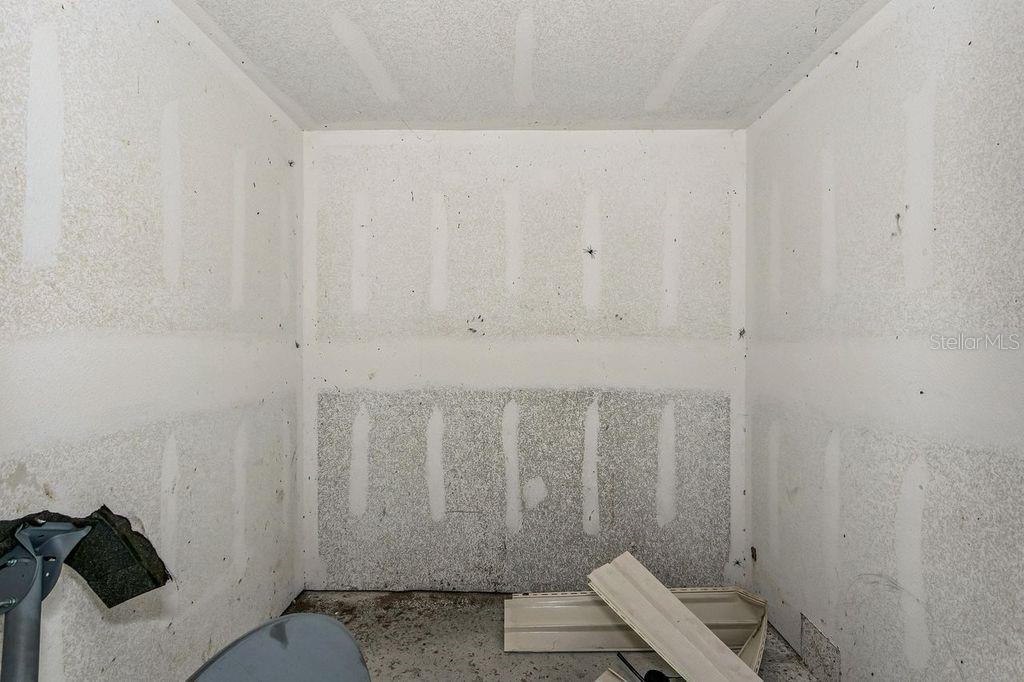 Image 15 of 17 For 2710 Gonzalez Street