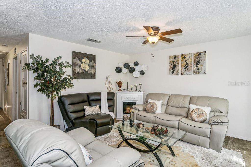 Image 5 of 17 For 2710 Gonzalez Street