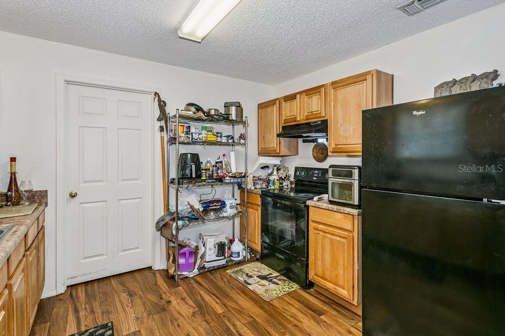 Image 9 of 17 For 2710 Gonzalez Street