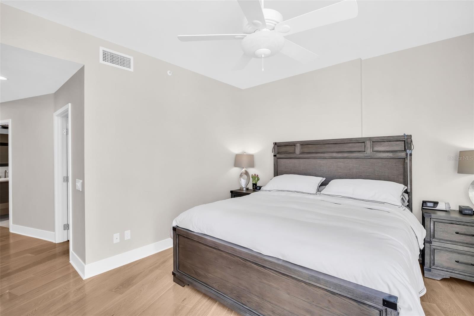 Image 28 of 51 For 175 1st Street S 702