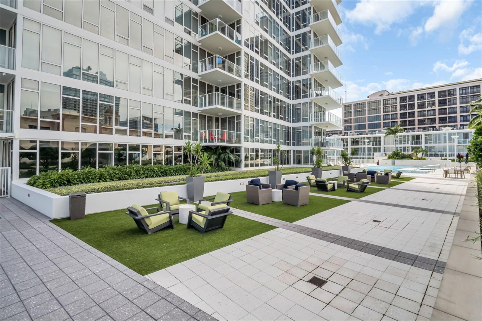 Image 49 of 51 For 175 1st Street S 702