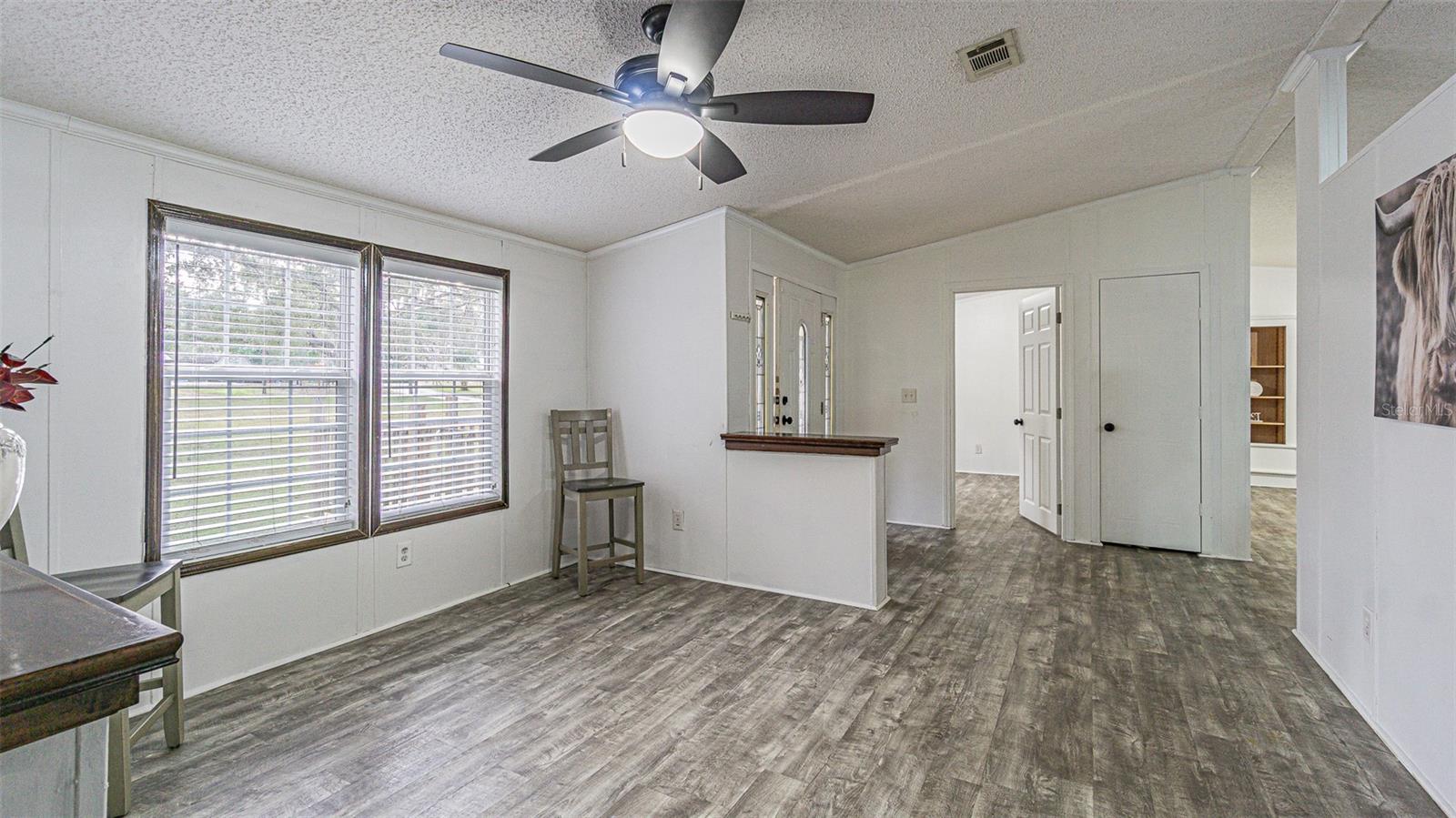 Image 11 of 53 For 7029 Forbes Road