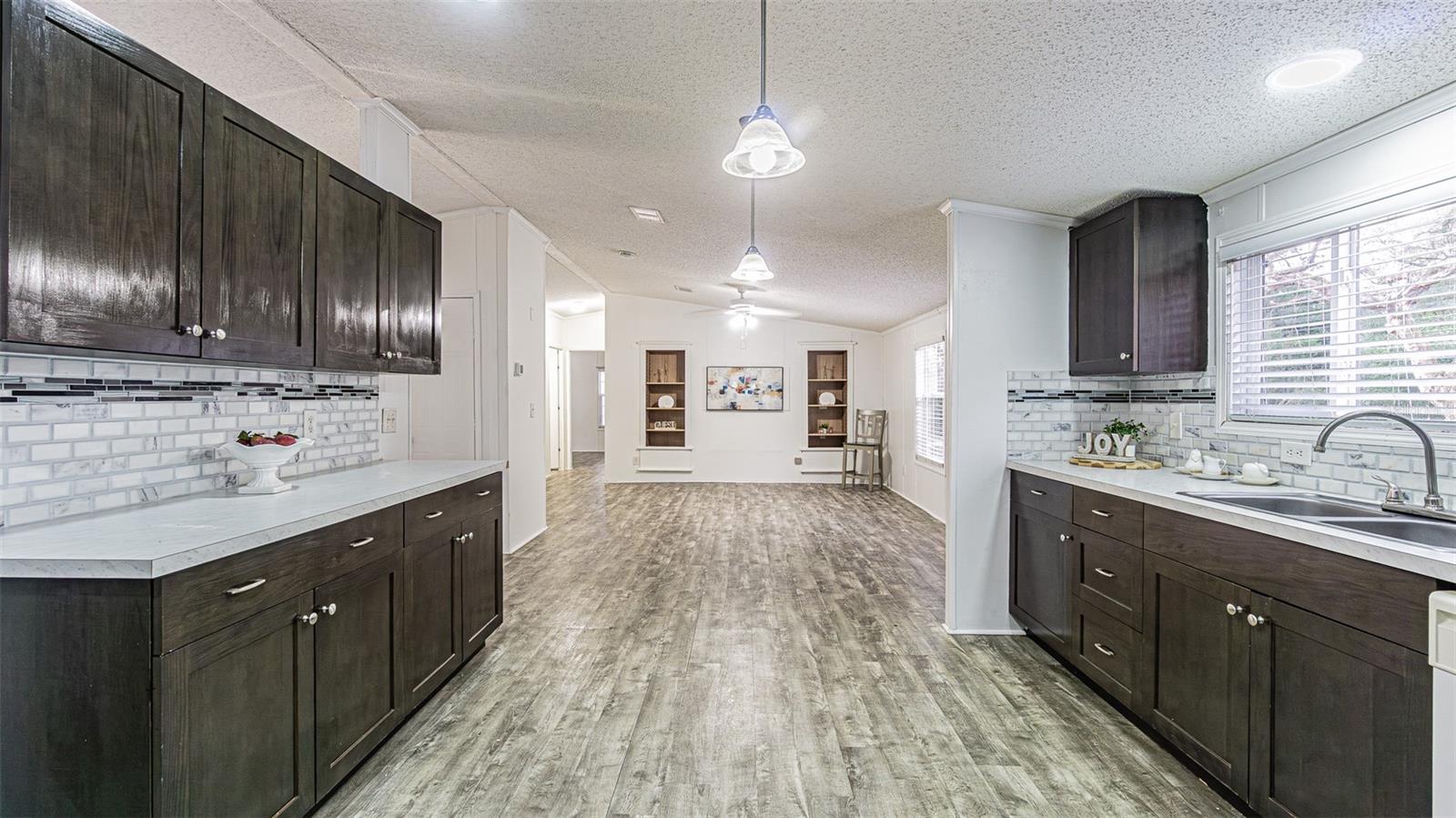 Image 18 of 53 For 7029 Forbes Road