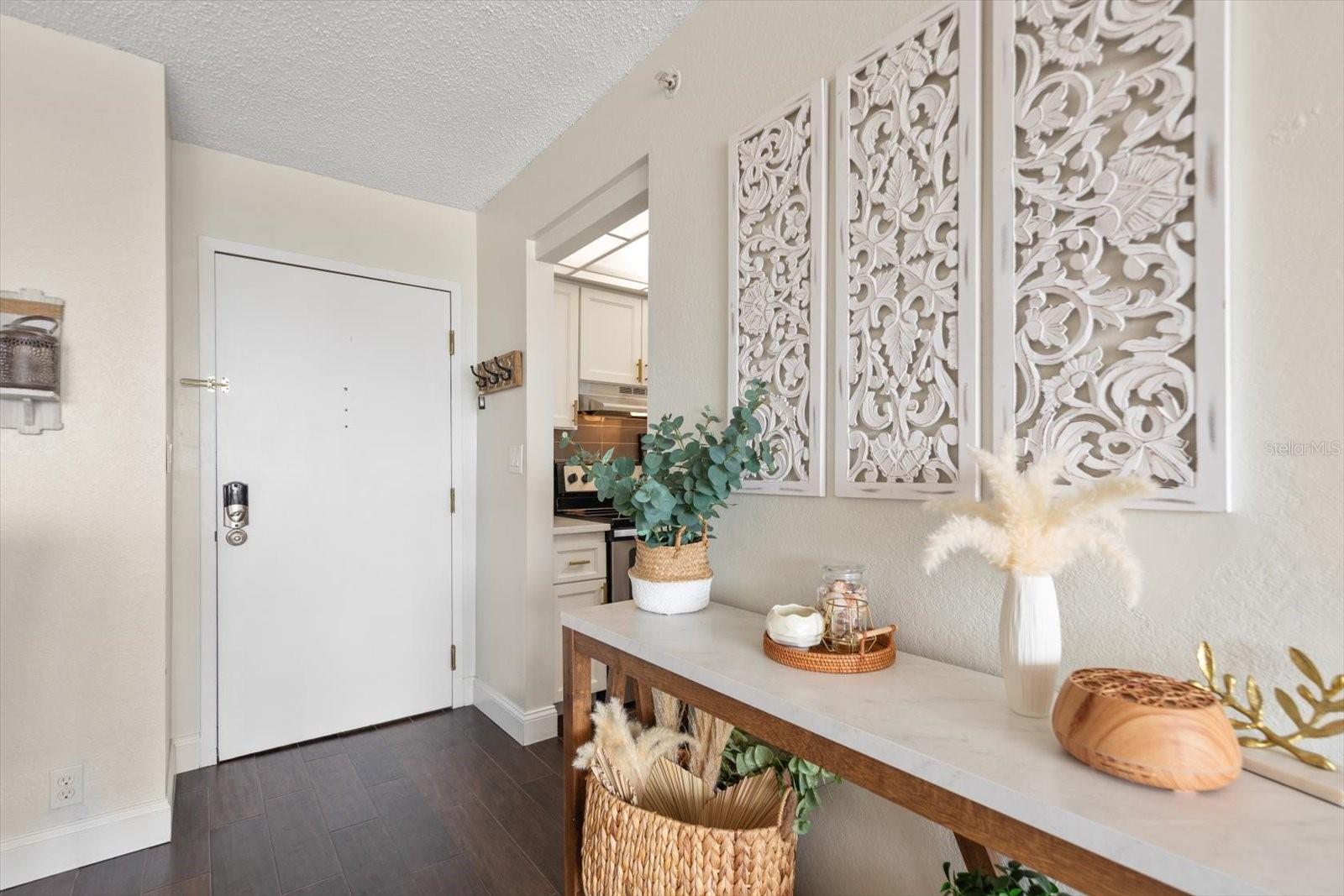 Listing photo id 8 for 255 Dolphin Point 508