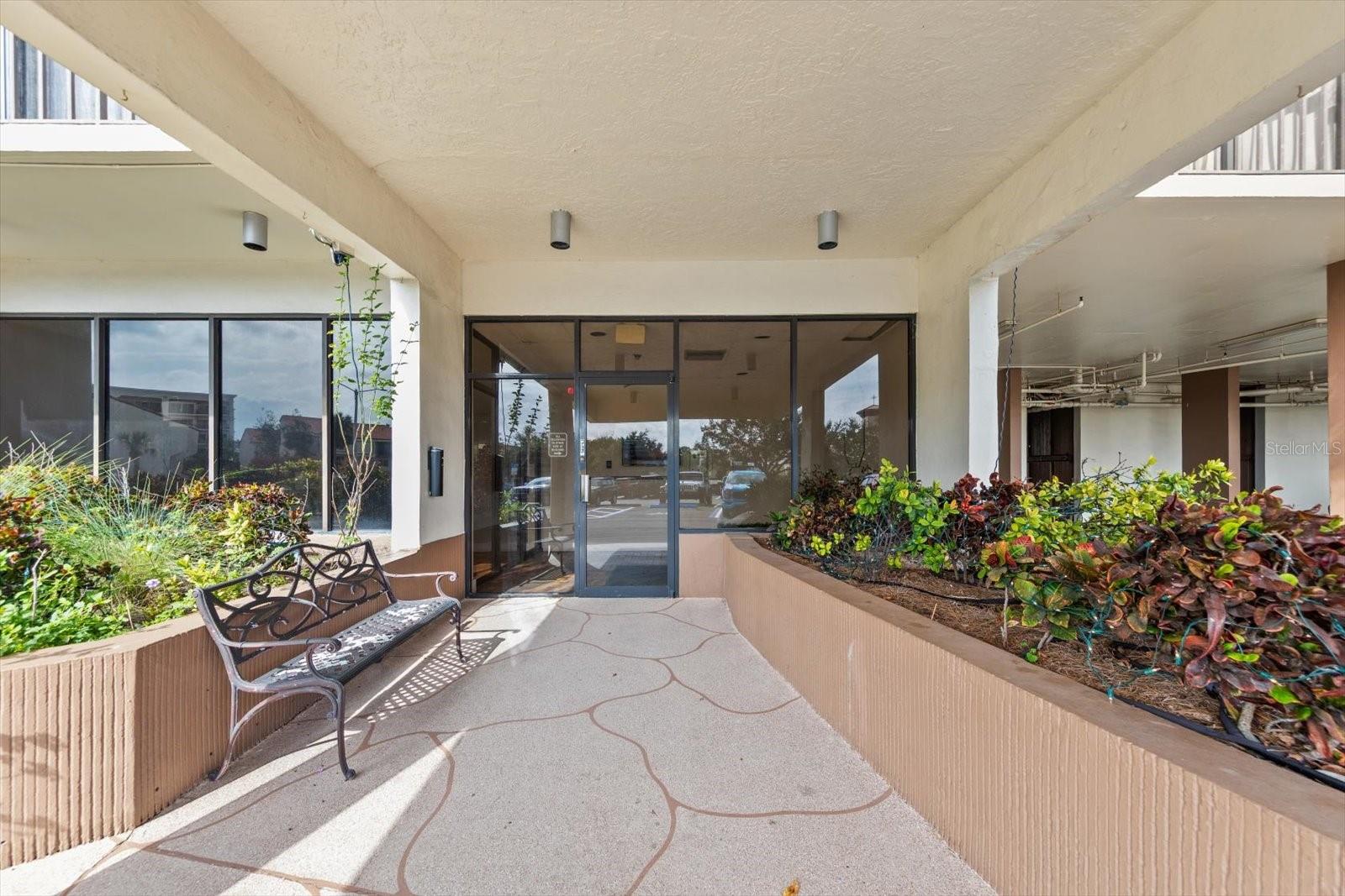 Listing photo id 1 for 255 Dolphin Point 508