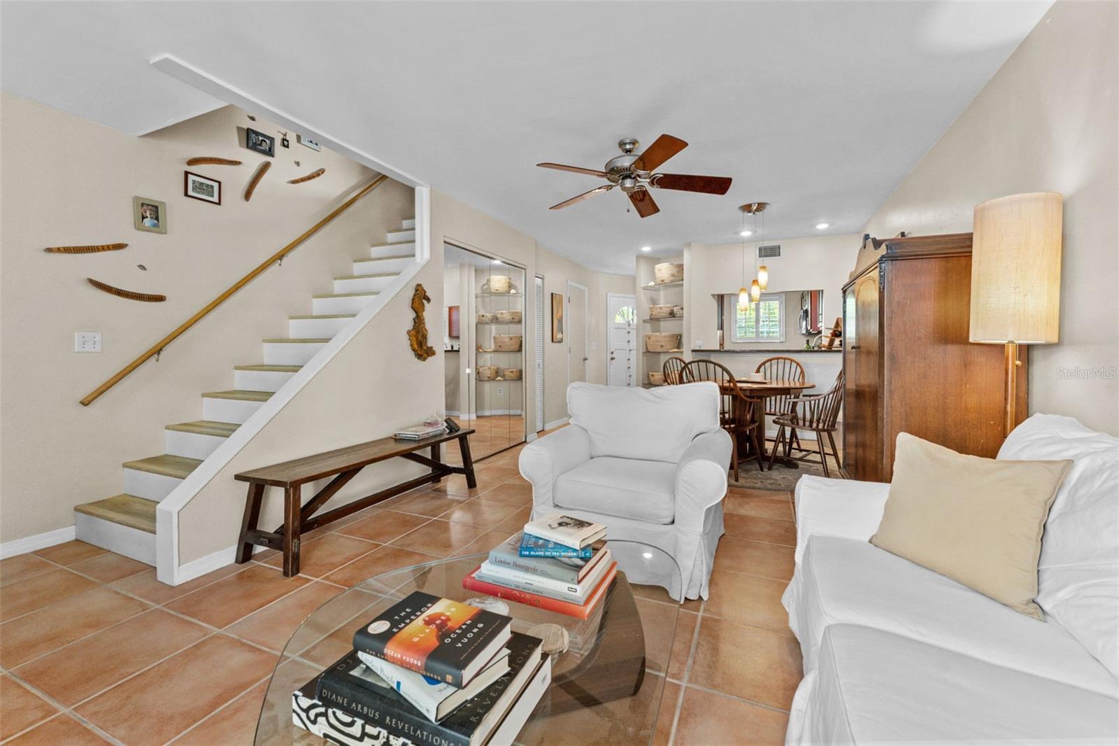 Image 10 of 38 For 618 Broadway  B