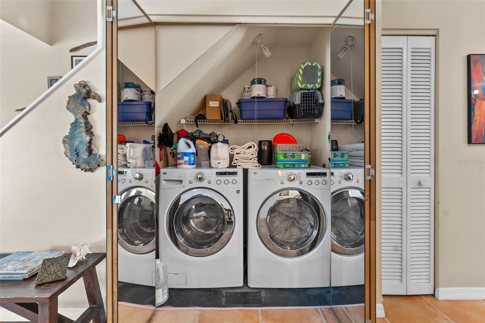 Image 20 of 38 For 618 Broadway  B