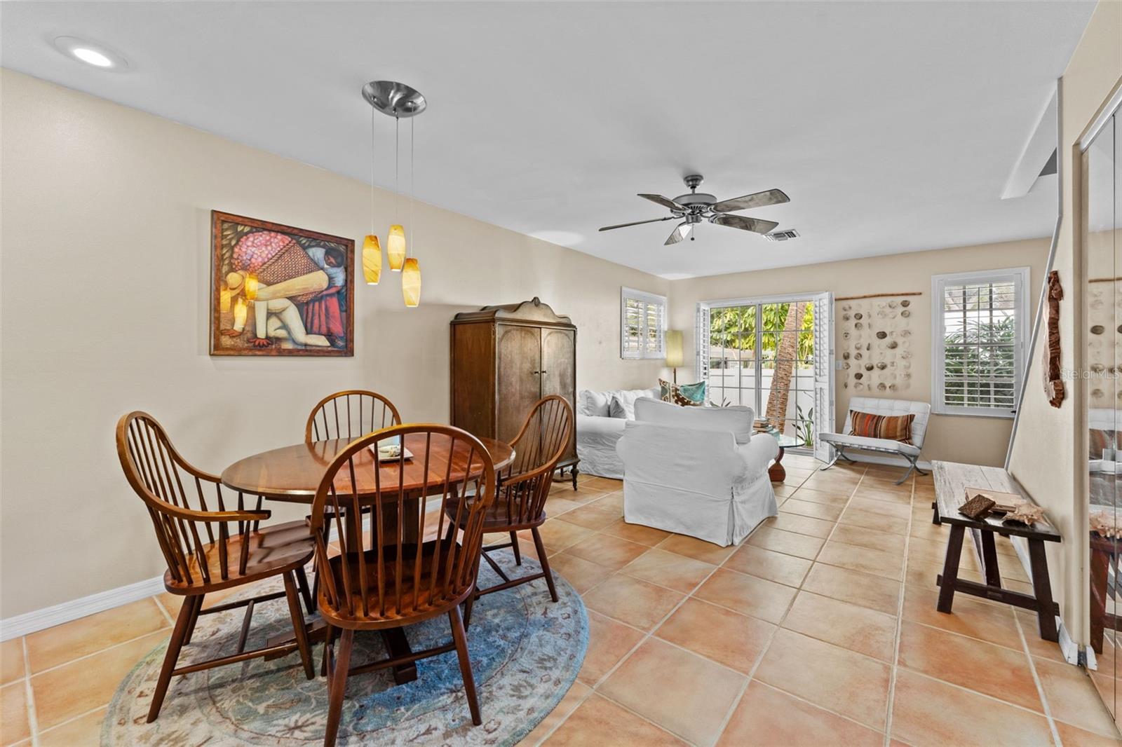 Image 6 of 38 For 618 Broadway  B