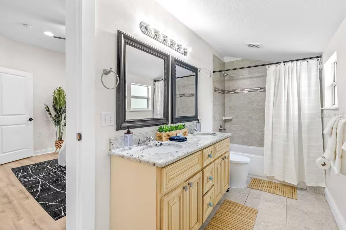 Image 21 of 34 For 7413 Elliott Street