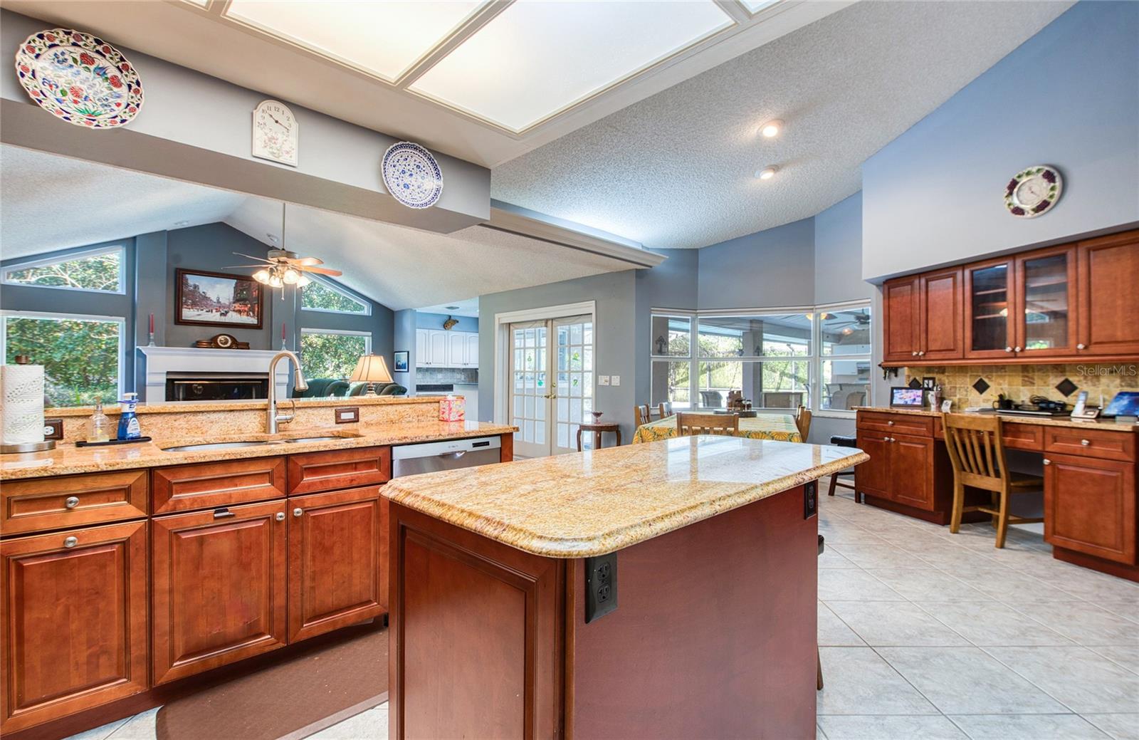 Image 13 of 47 For 4901 Hallstead Way