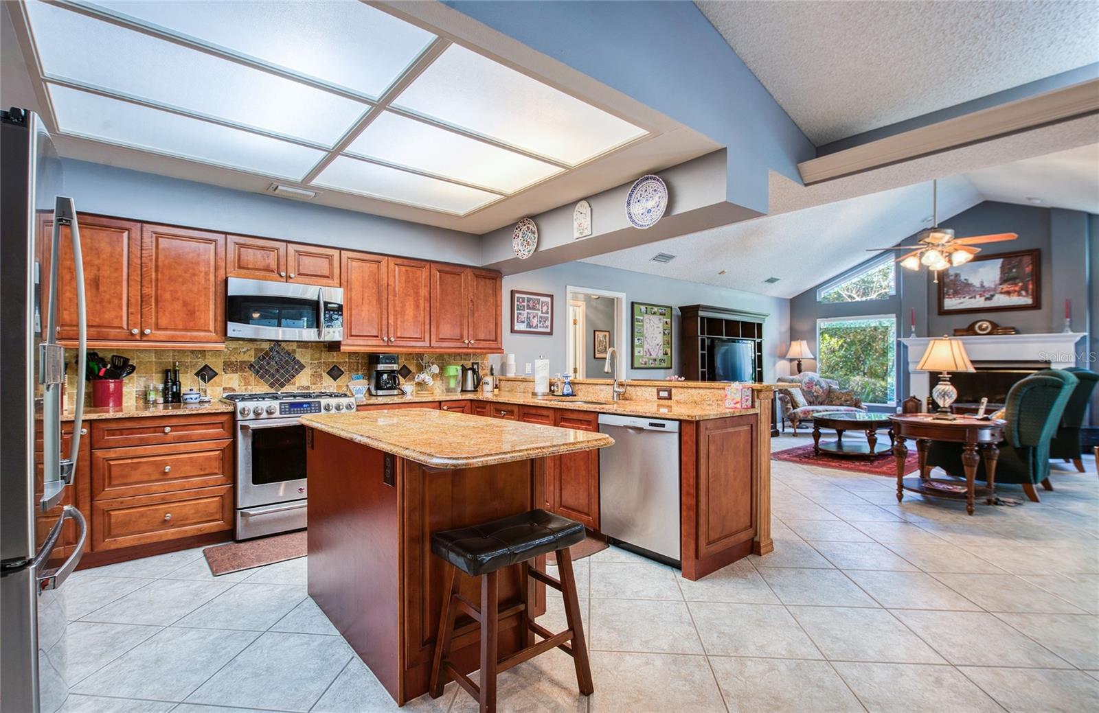 Image 14 of 47 For 4901 Hallstead Way