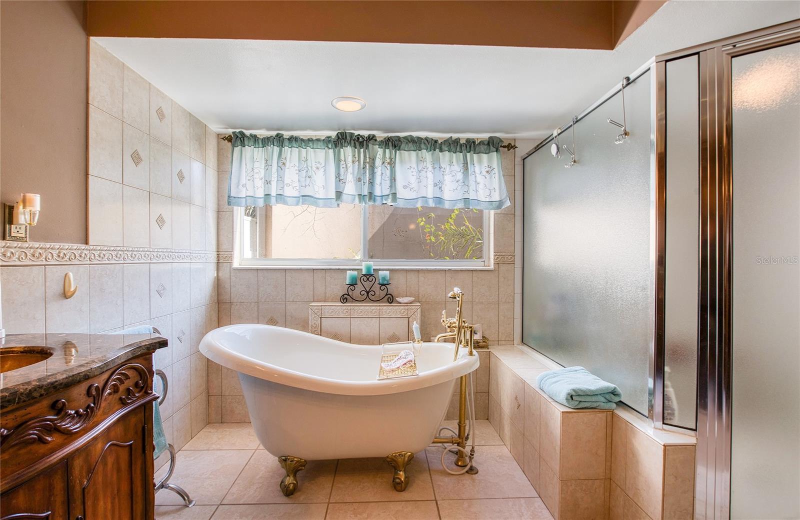 Image 28 of 47 For 4901 Hallstead Way