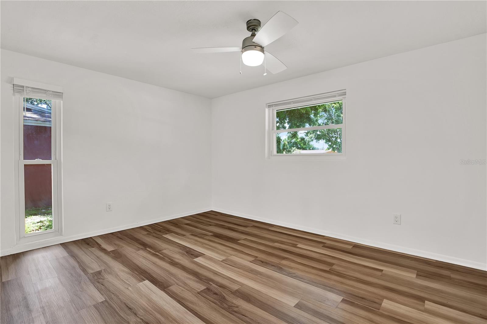 Image 10 of 22 For 980 5th Avenue Ne