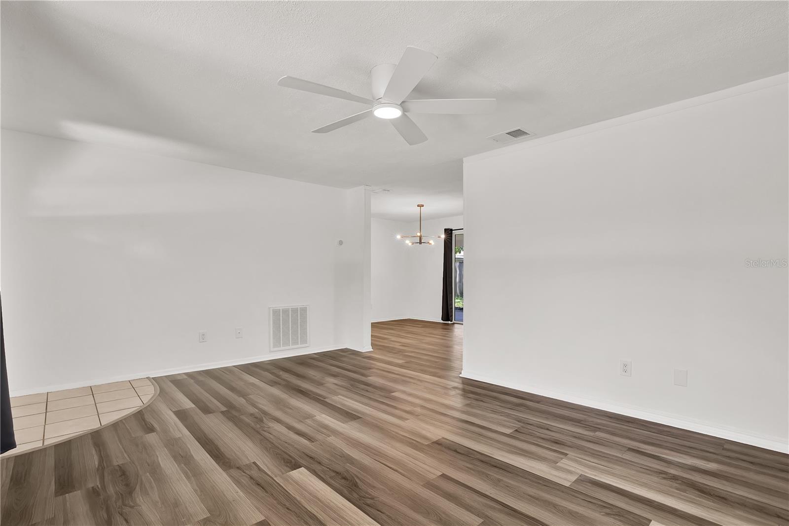 Image 3 of 22 For 980 5th Avenue Ne