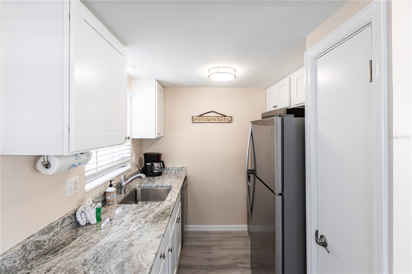 Image 6 of 22 For 6020 Midnight Pass Road 50