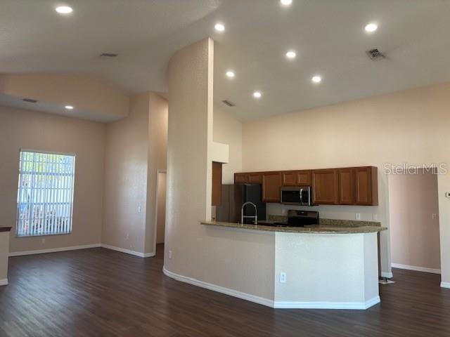 Image 5 of 26 For 736 Sunflower Drive