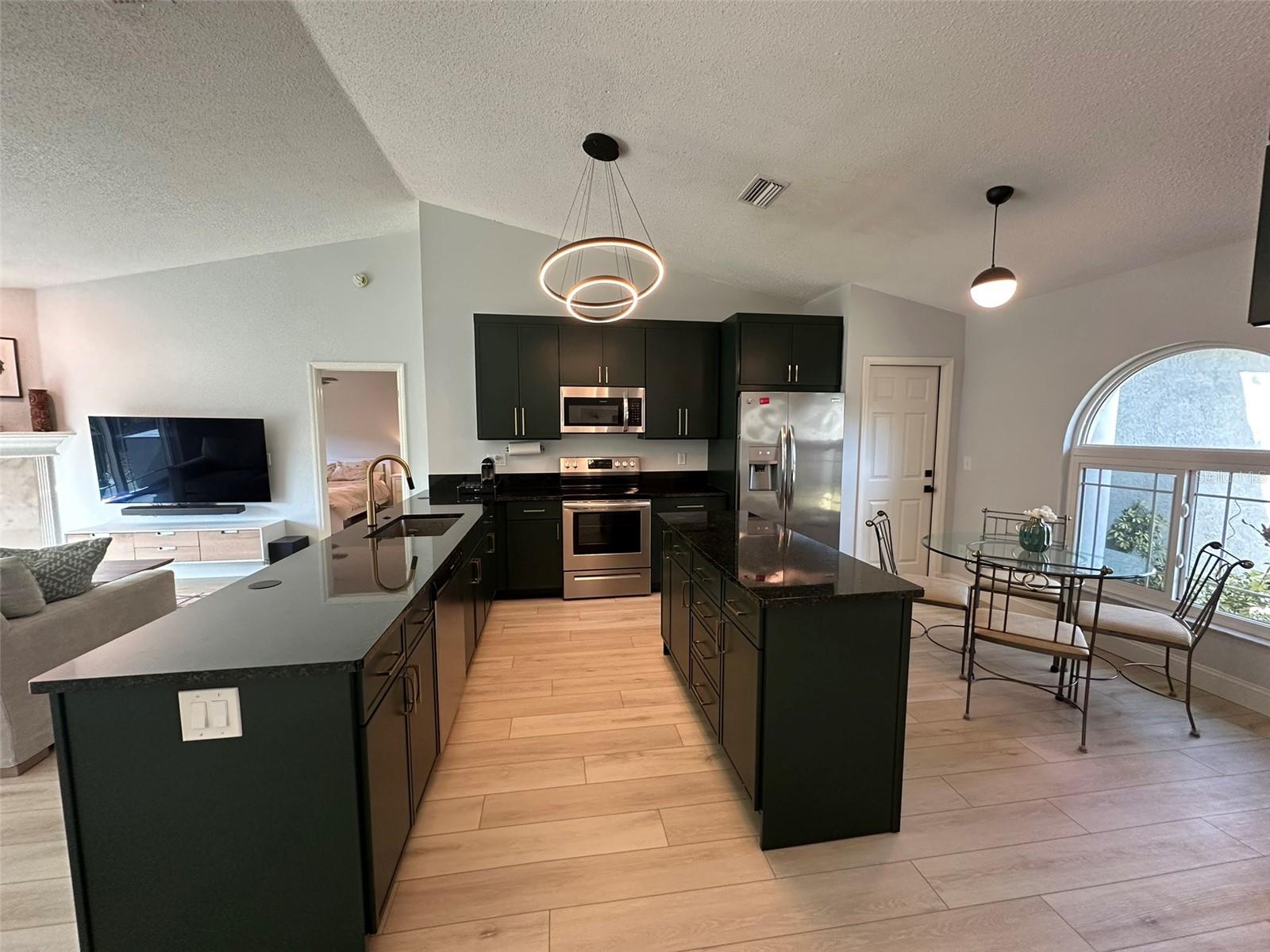 Image 28 of 33 For 231 Morgan Court