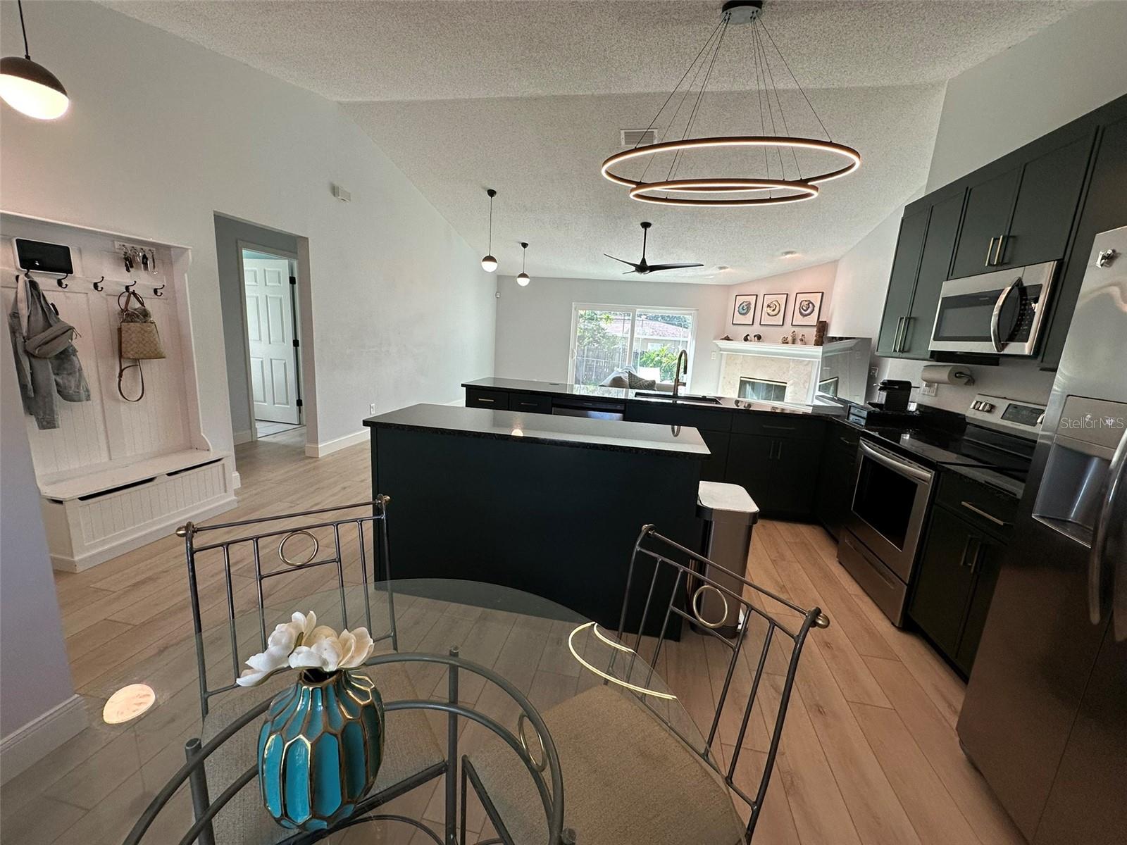 Image 4 of 33 For 231 Morgan Court