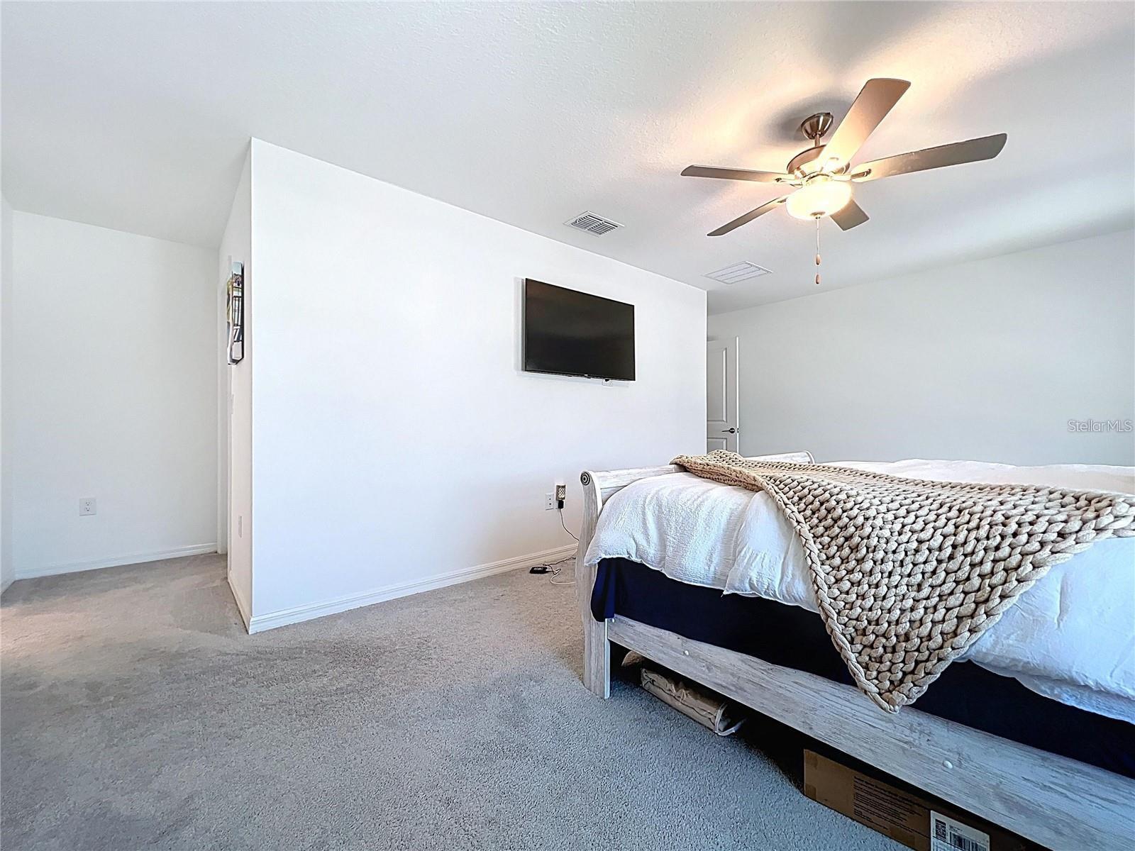 Image 22 of 40 For 32046 Powderpuff Mimosa Drive