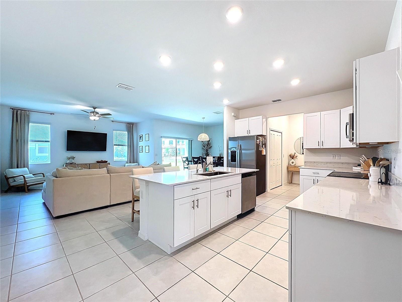 Image 5 of 40 For 32046 Powderpuff Mimosa Drive