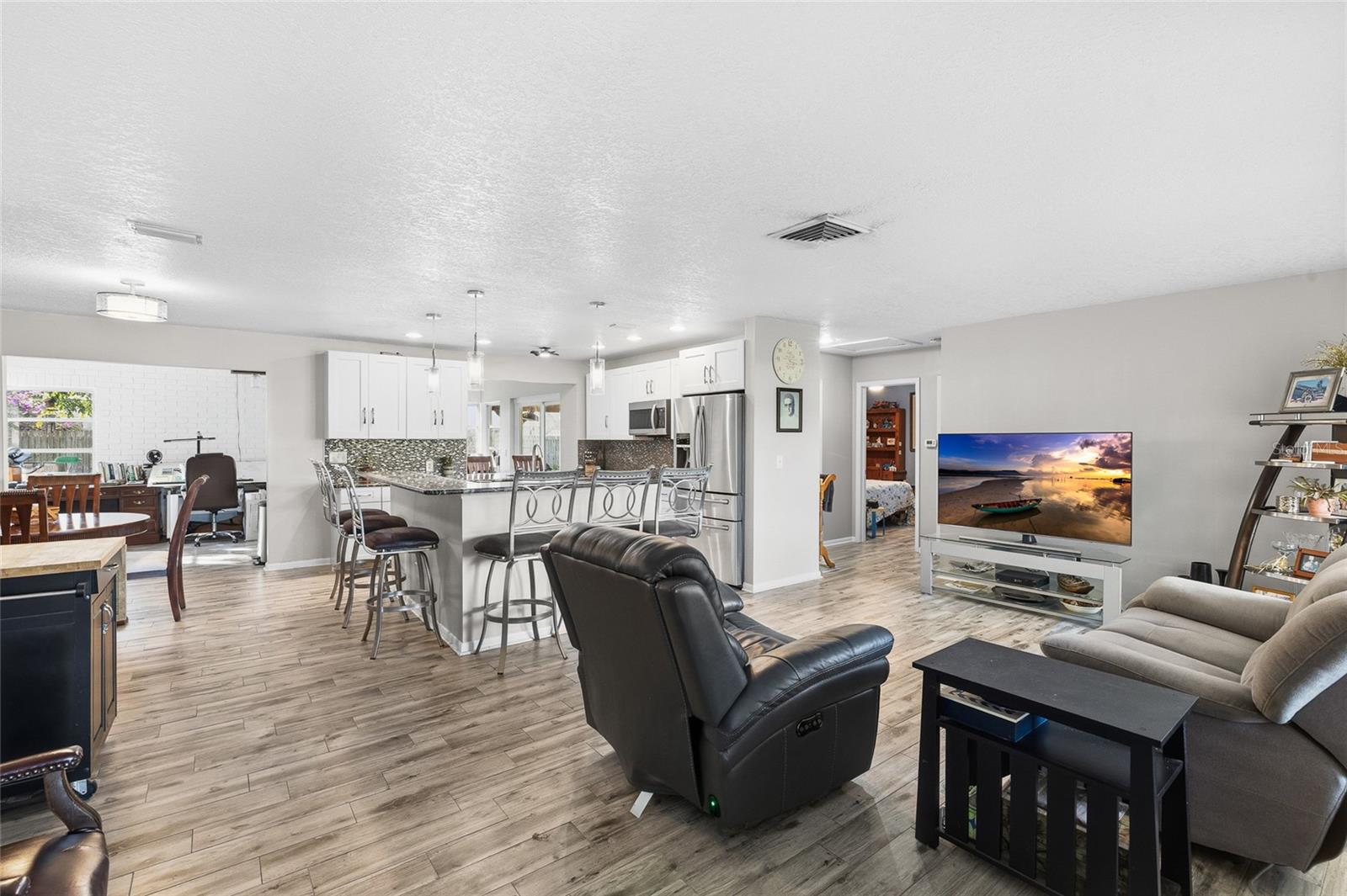 Image 4 of 34 For 6801 15th Street S