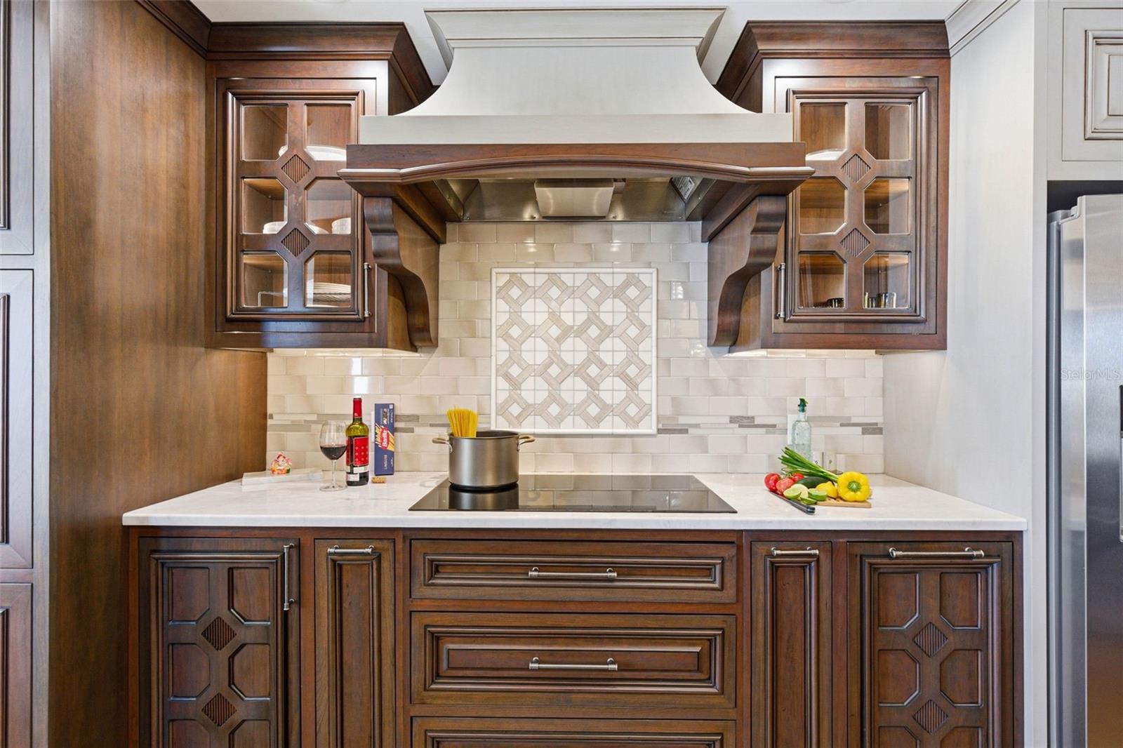 Image 12 of 44 For 300 Beach Drive Ne 1004