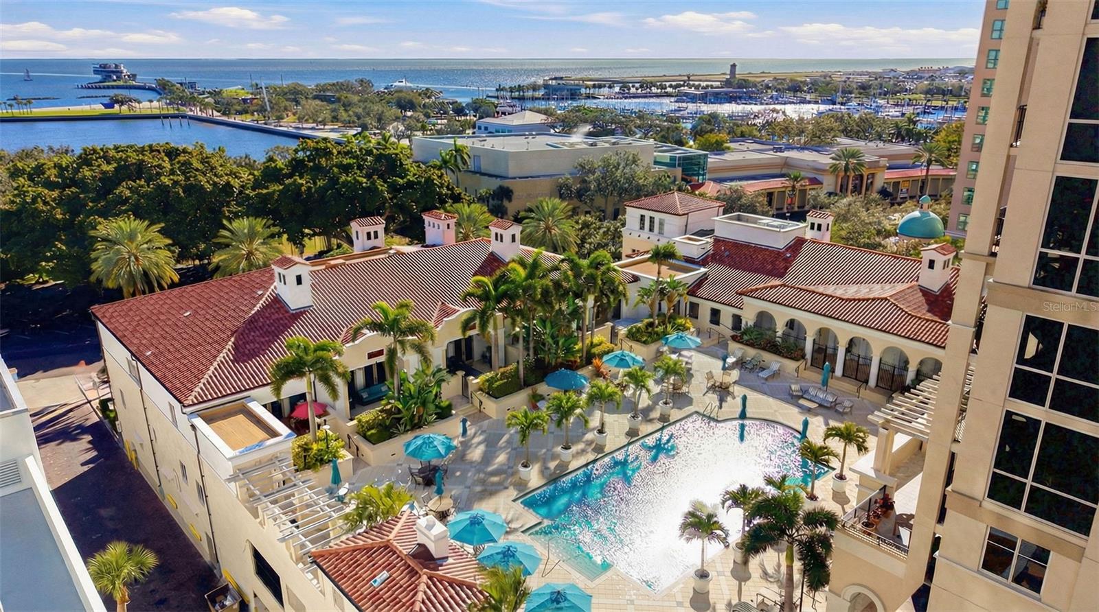 Image 31 of 44 For 300 Beach Drive Ne 1004