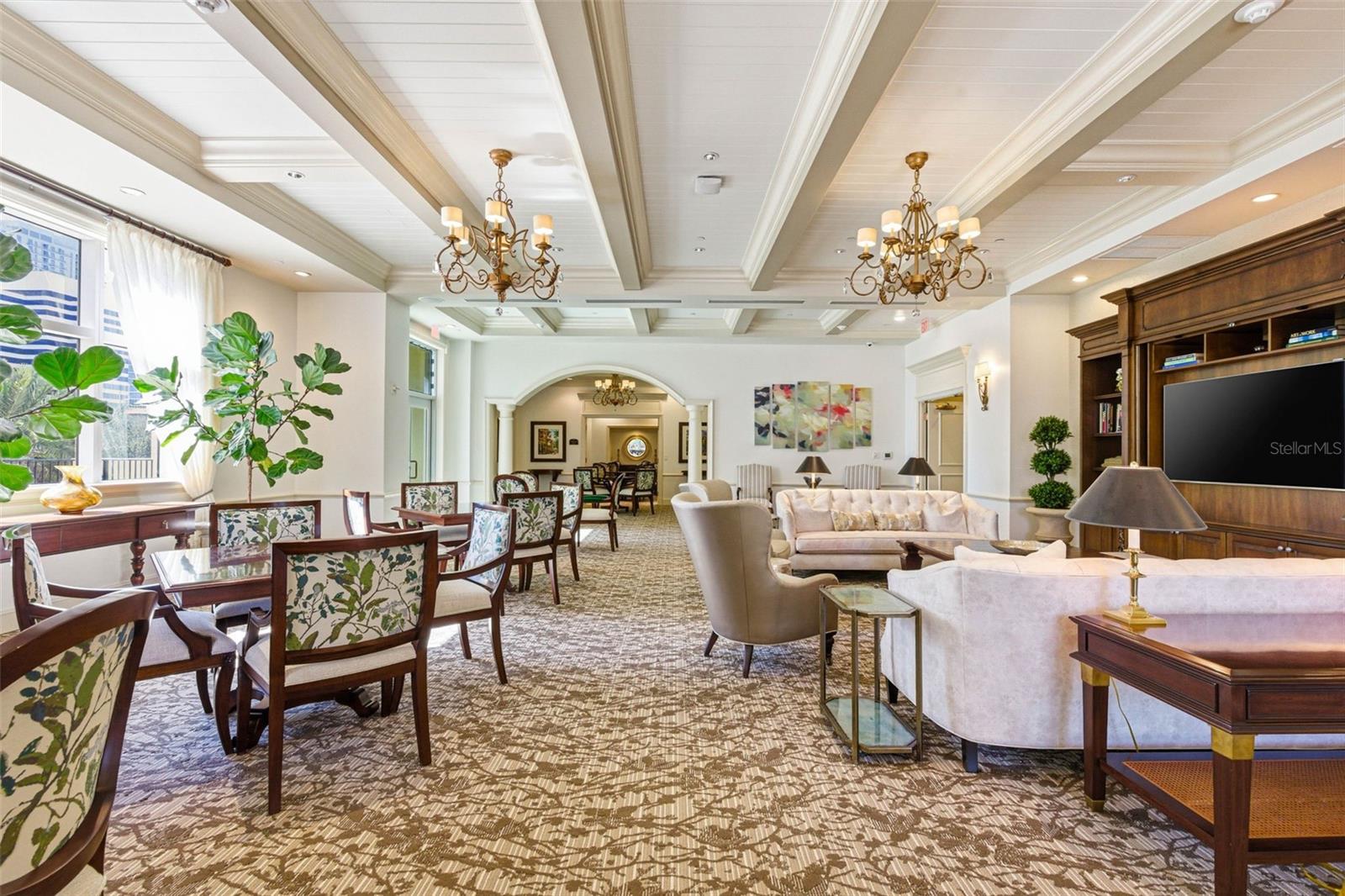 Image 33 of 44 For 300 Beach Drive Ne 1004