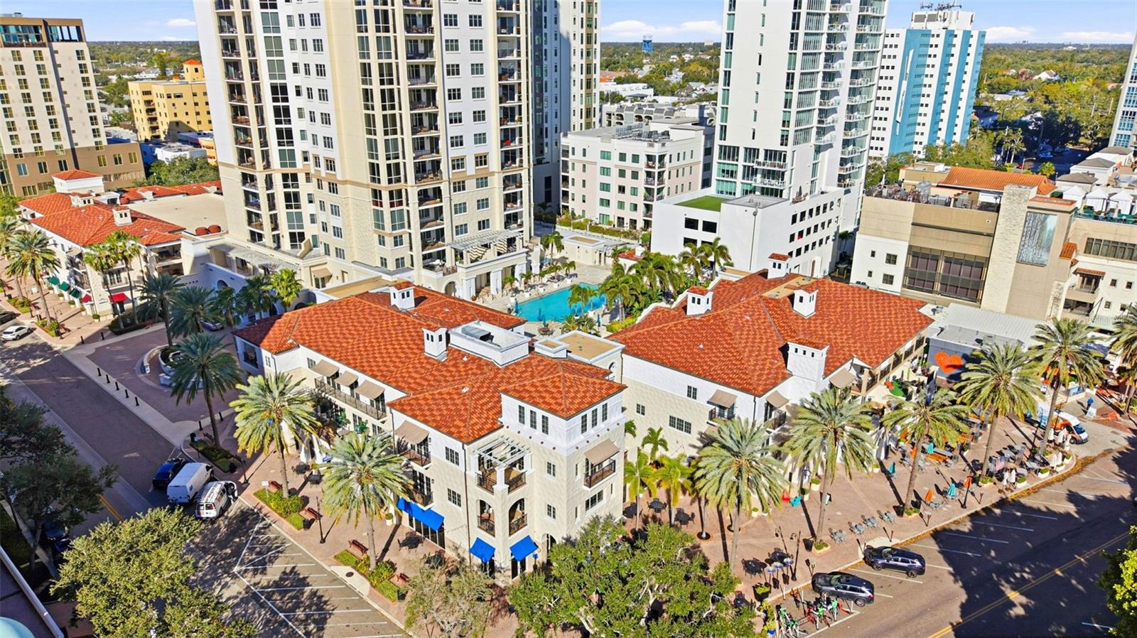 Image 42 of 44 For 300 Beach Drive Ne 1004