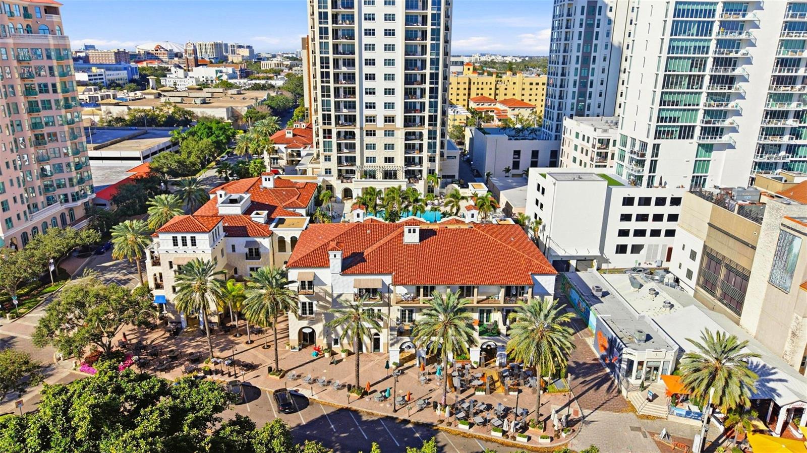 Image 43 of 44 For 300 Beach Drive Ne 1004