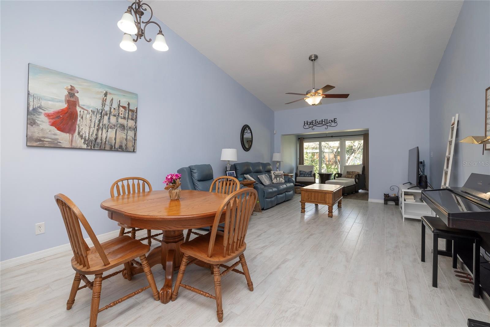 Image 18 of 35 For 3055 Pelican Place