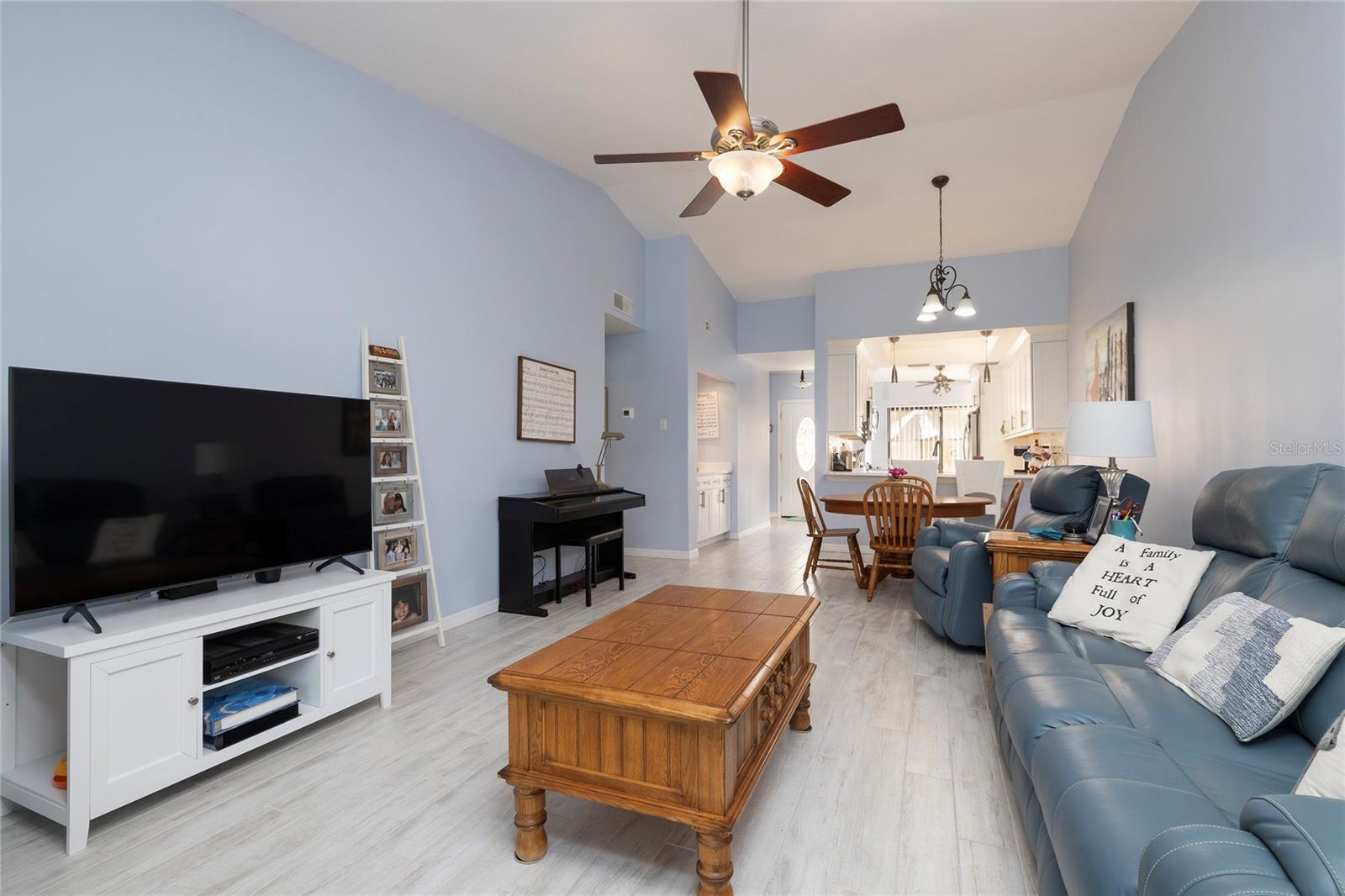 Image 20 of 35 For 3055 Pelican Place