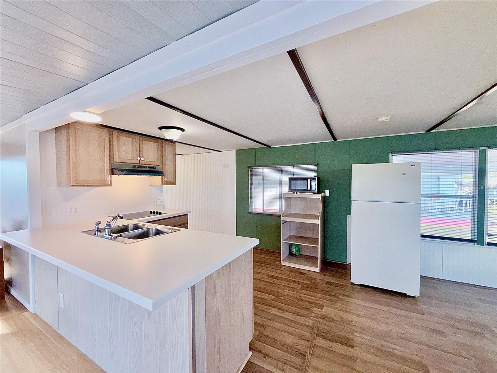 Image 10 of 35 For 1909 Lullaby Drive