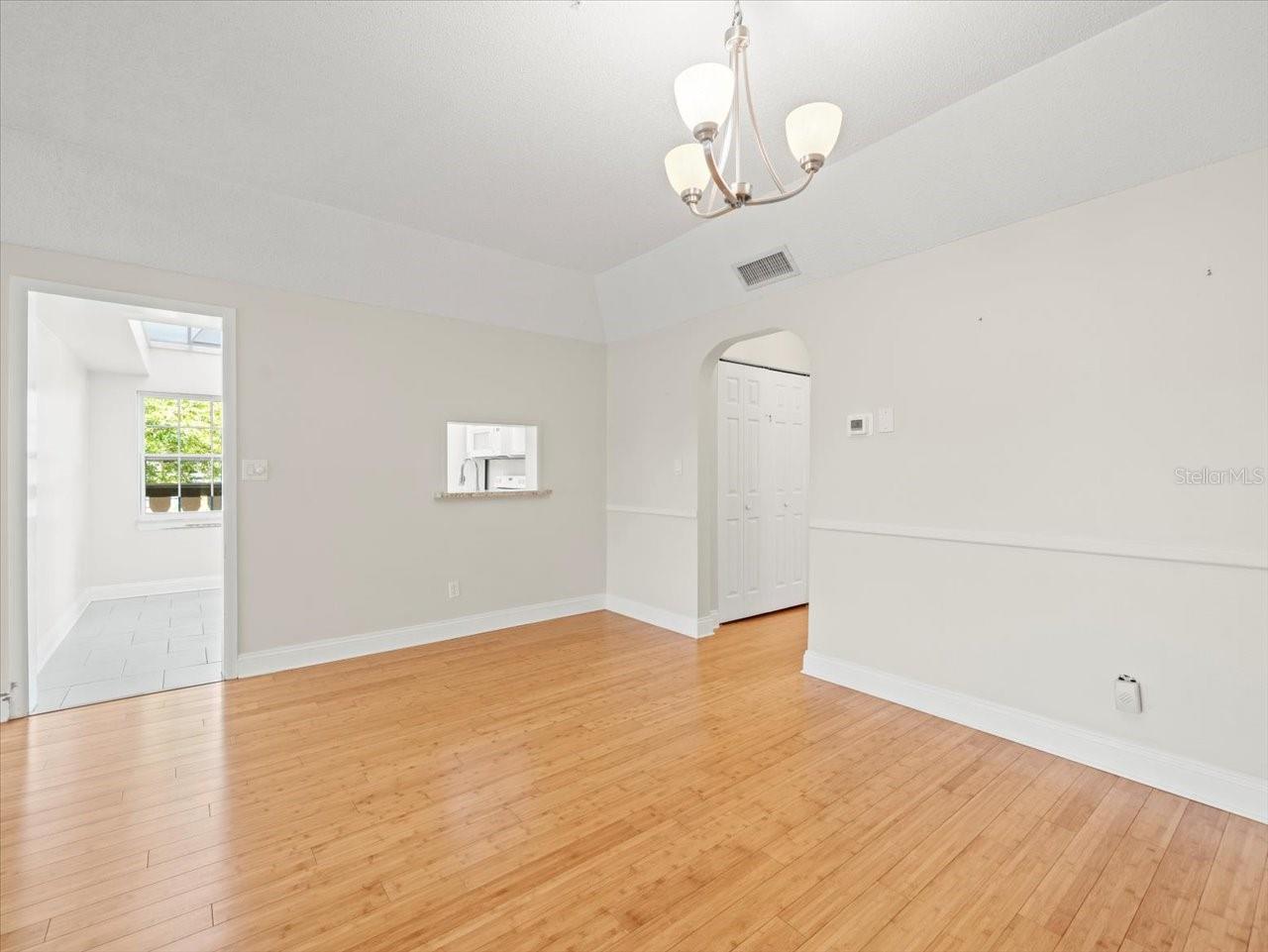 Image 10 of 35 For 1503 Cordova Green