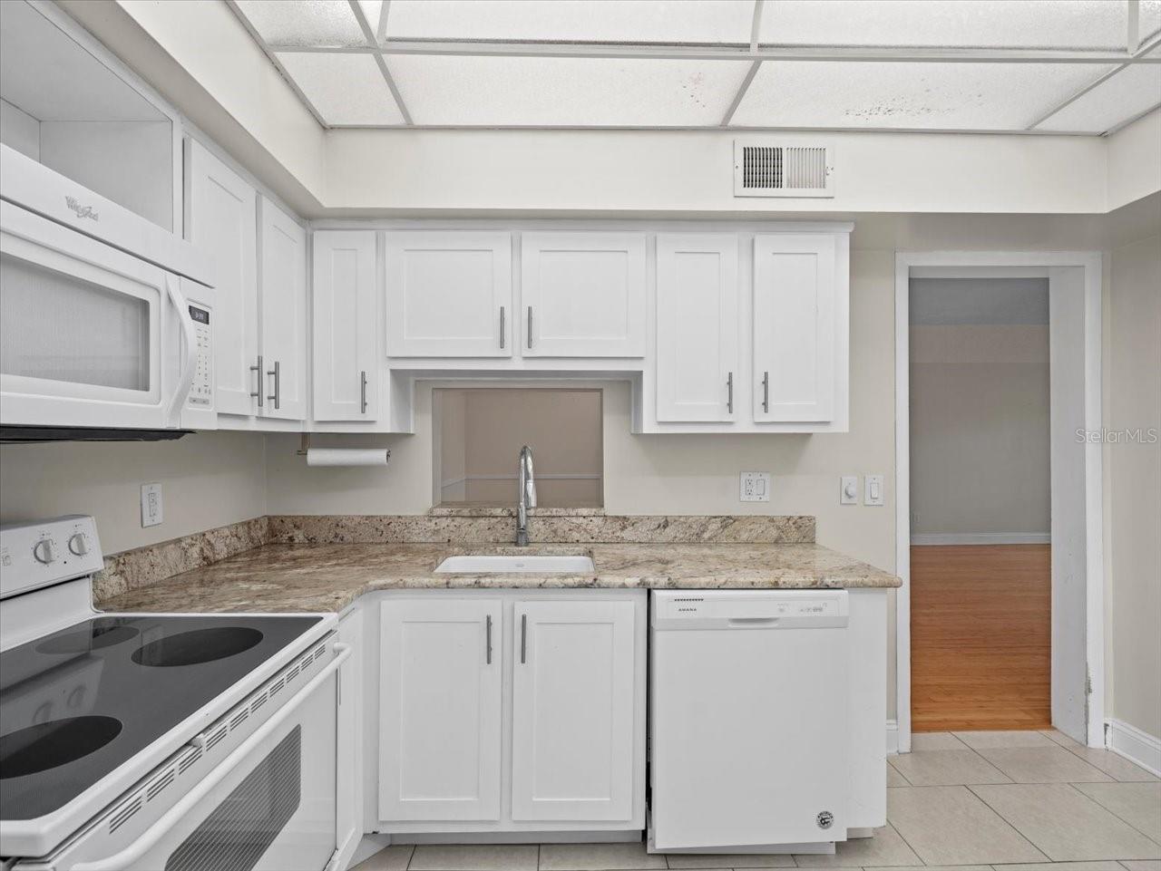 Image 12 of 35 For 1503 Cordova Green