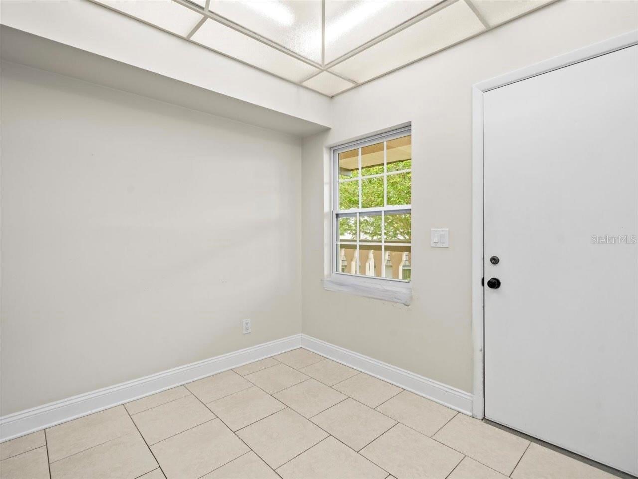 Image 16 of 35 For 1503 Cordova Green