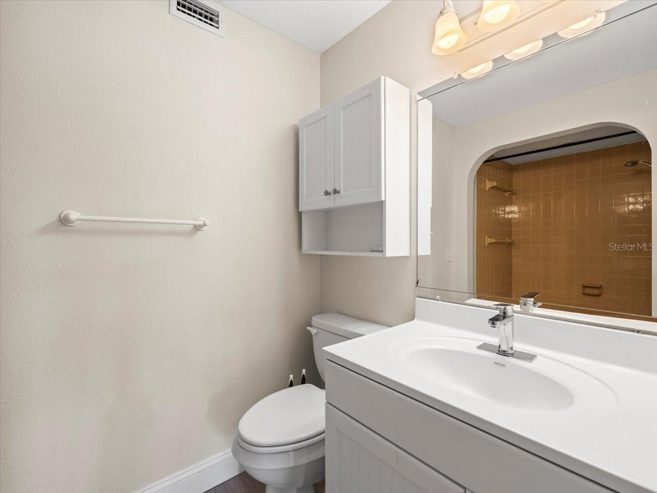 Image 23 of 35 For 1503 Cordova Green