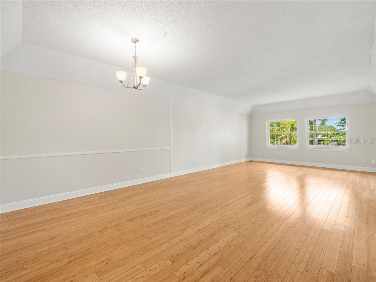 Image 6 of 35 For 1503 Cordova Green