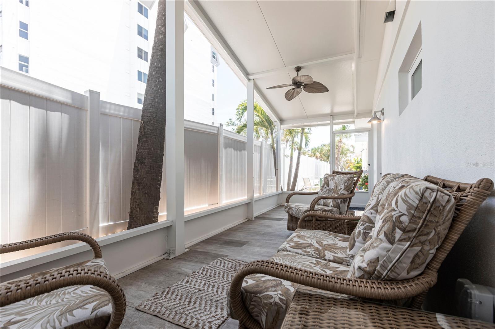 Image 14 of 19 For 6020 Midnight Pass Road 39