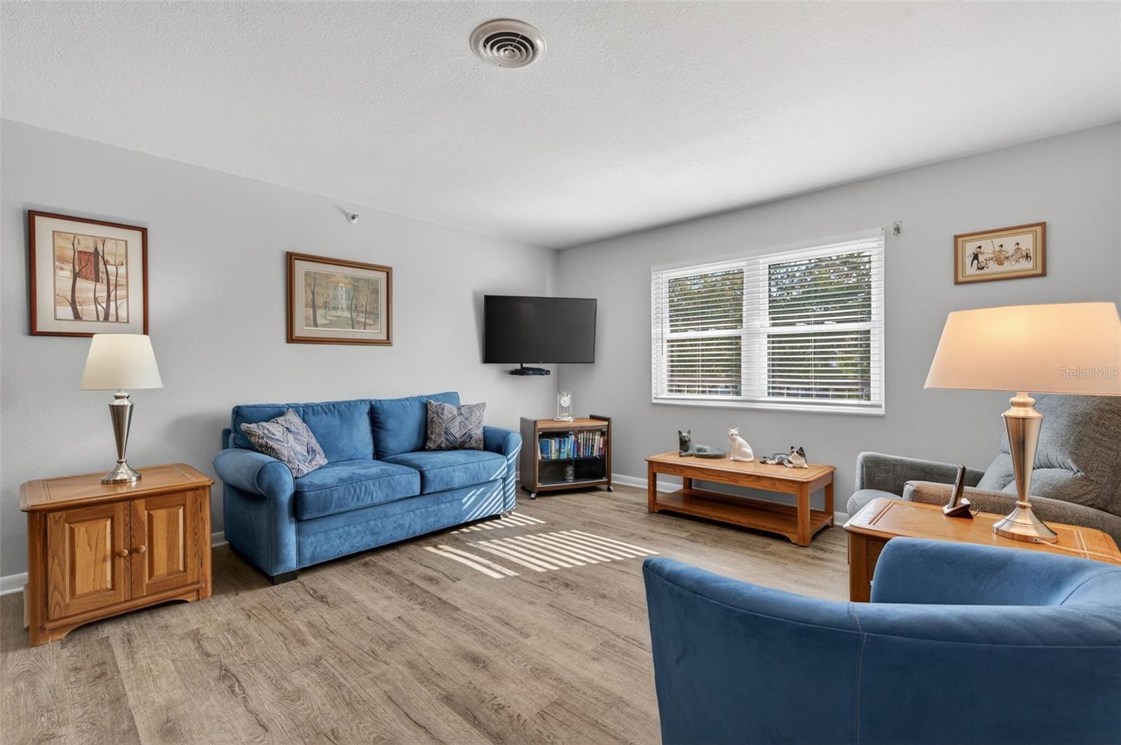 Image 7 of 52 For 8186 Terrace Garden Drive N 307