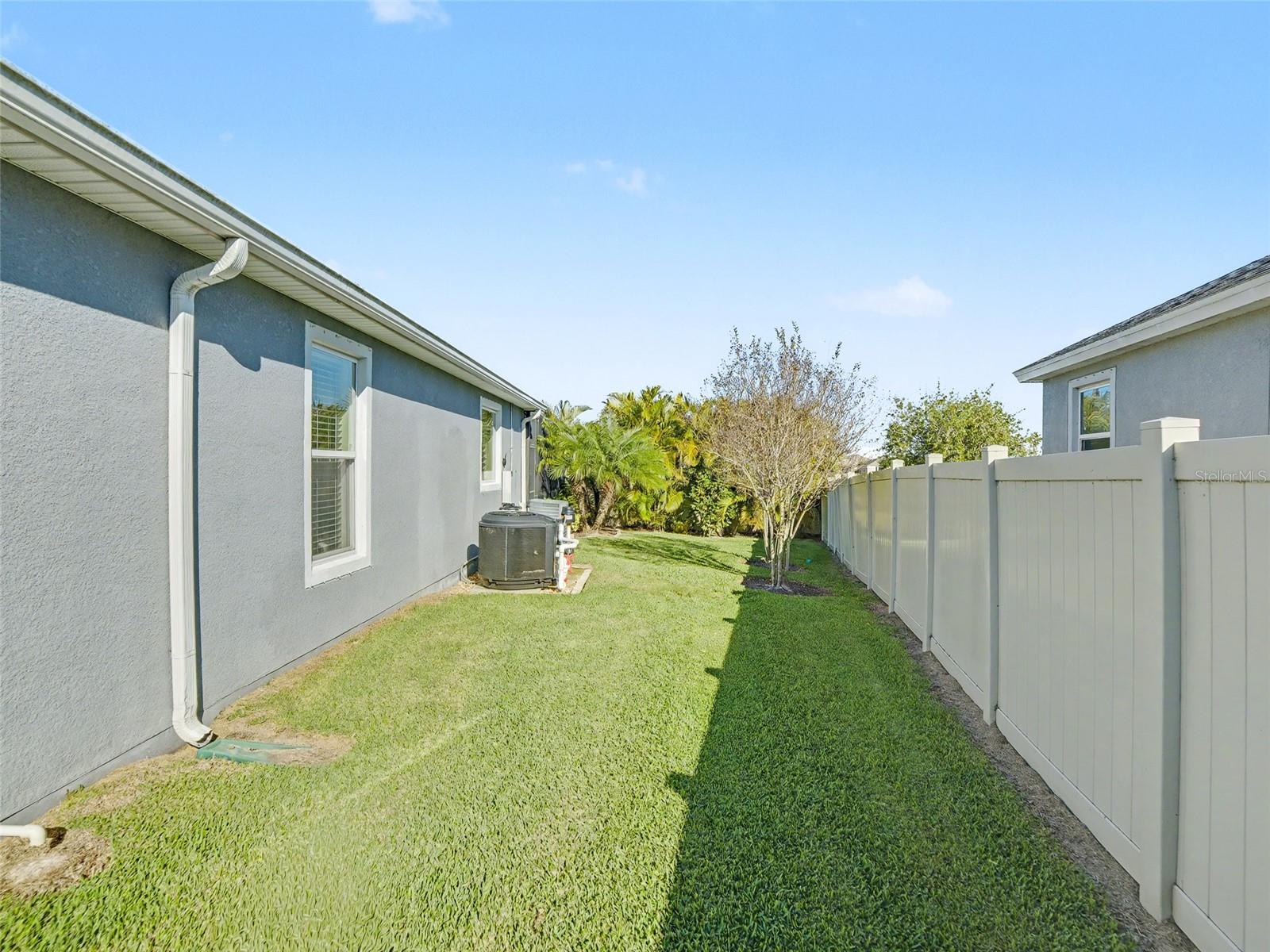 Image 25 of 36 For 11906 Greenchop Place