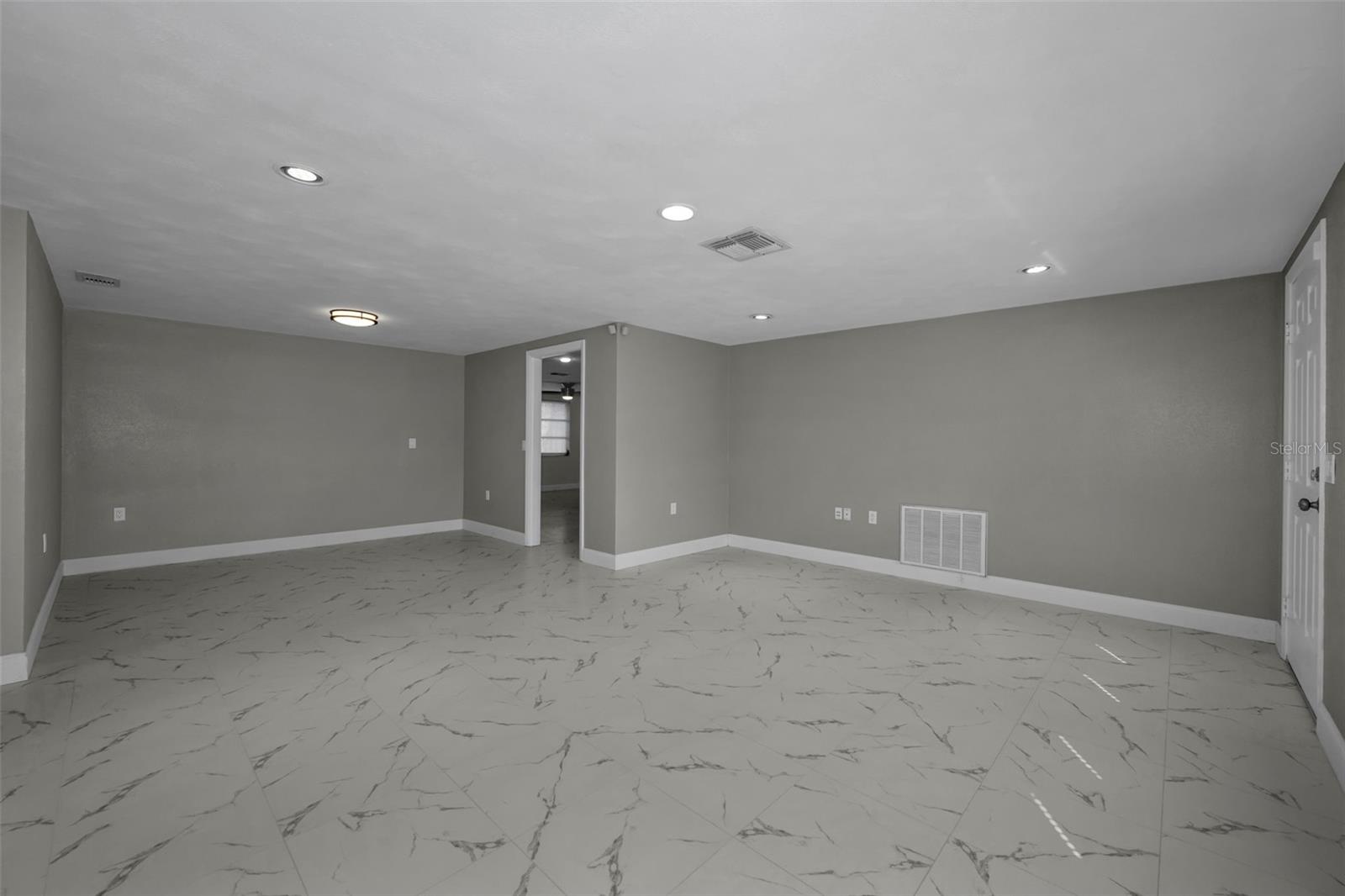 Image 17 of 54 For 3505 Calera Drive