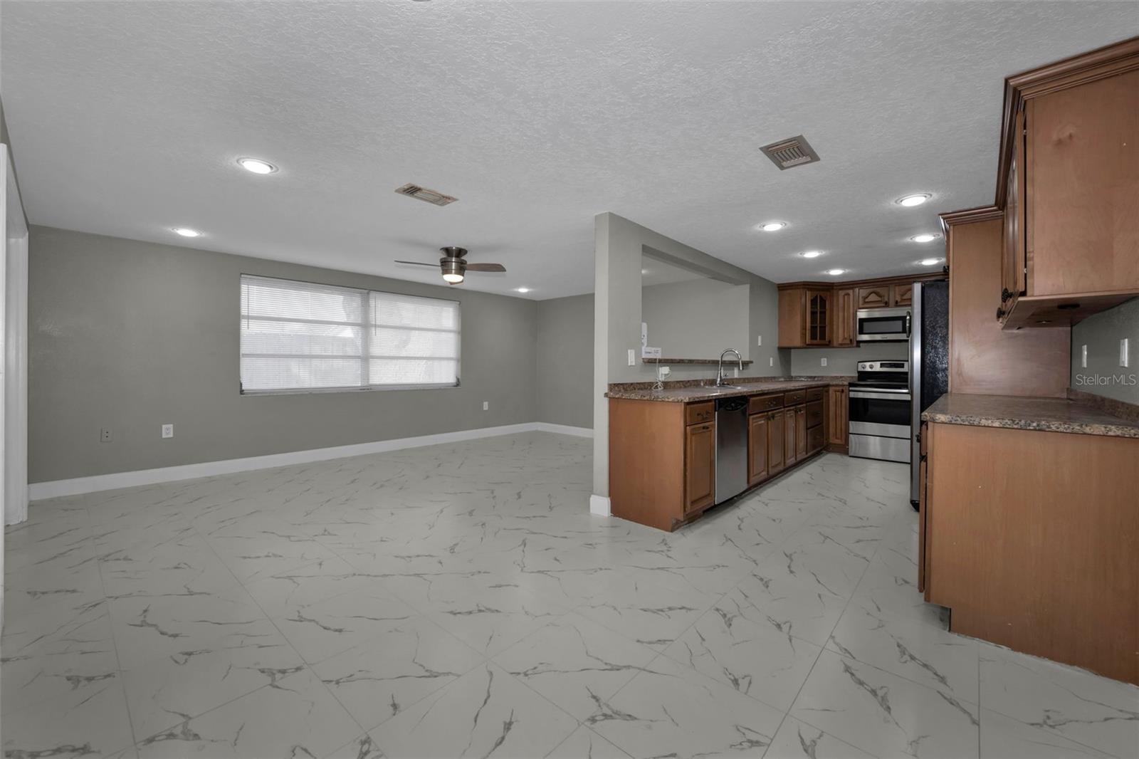 Image 28 of 54 For 3505 Calera Drive