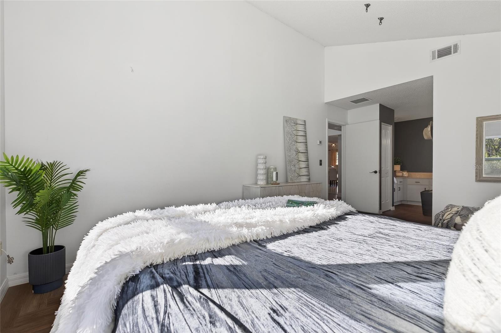 Image 36 of 57 For 4712 Fox Hunt Drive