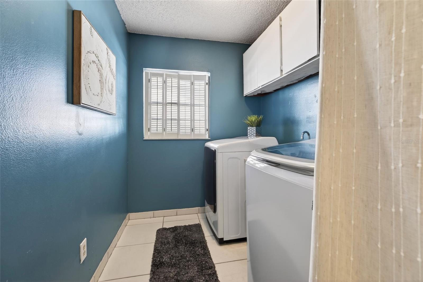 Image 43 of 57 For 4712 Fox Hunt Drive