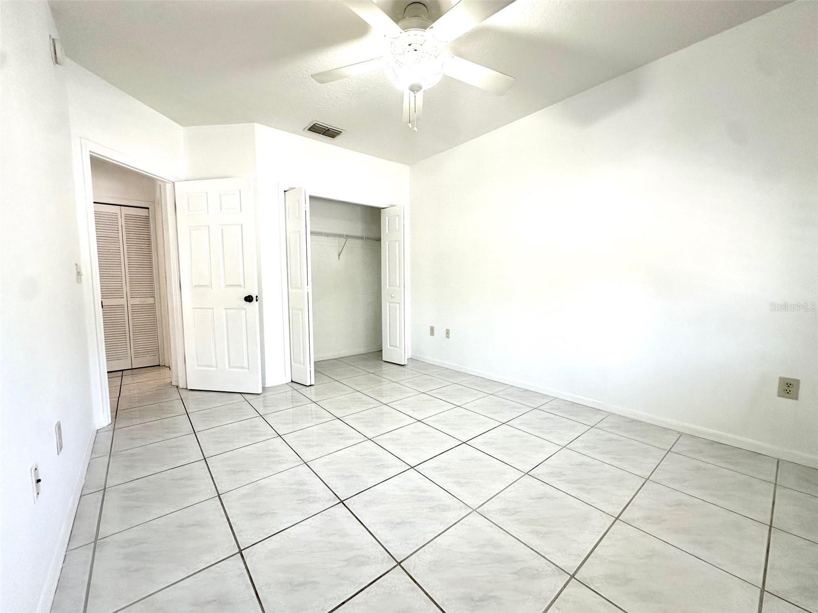 Image 11 of 25 For 1420 Water View Drive W 201